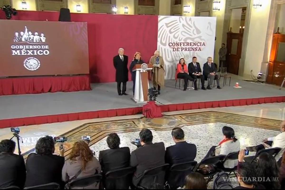 $!Viuda de Javier Valdez exige justicia frente a AMLO y pide se de con los responsables