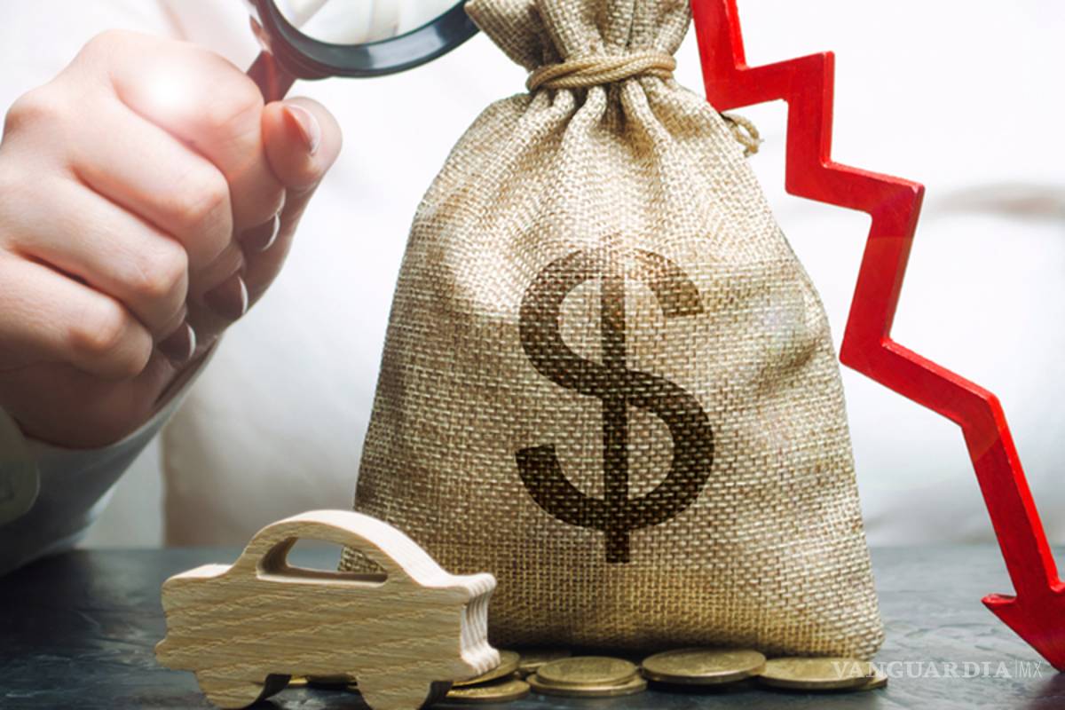 Venta de autos hila 9 meses en reversa