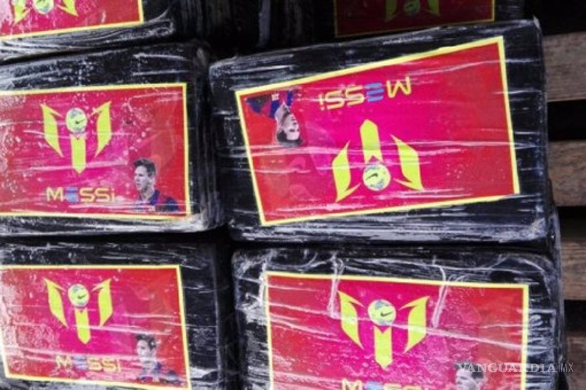 Hallan una tonelada y media de cocaína en paquetes con el rostro de Lionel Messi