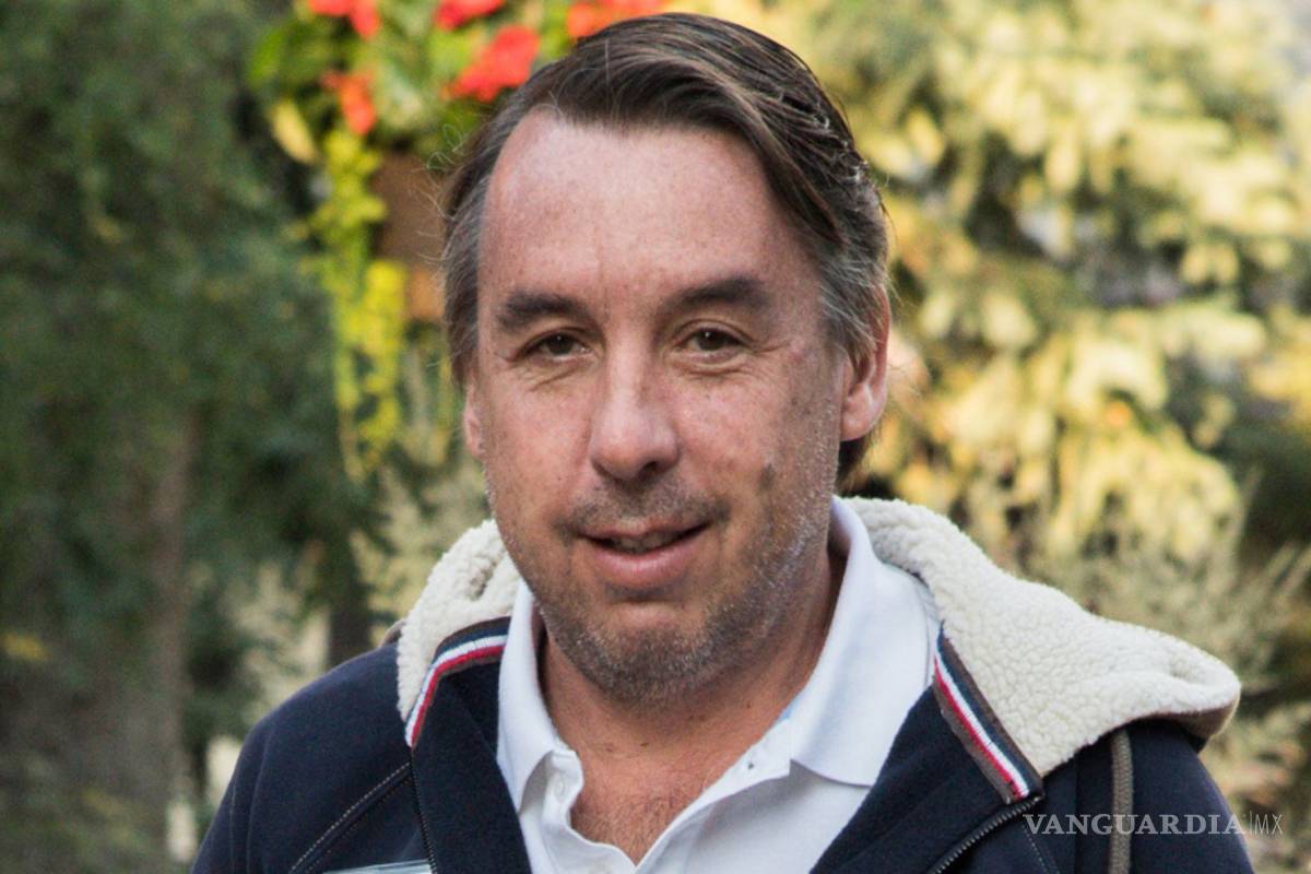 Dan regalo de fin de sexenio a Azcárraga