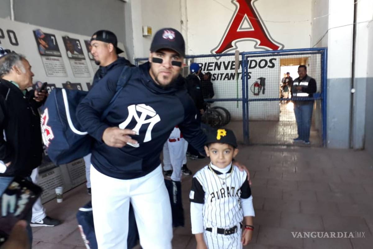 En un duelo de batazos, Sultanes de Monterrey se queda con el tercer lugar de la Copa Gobernador