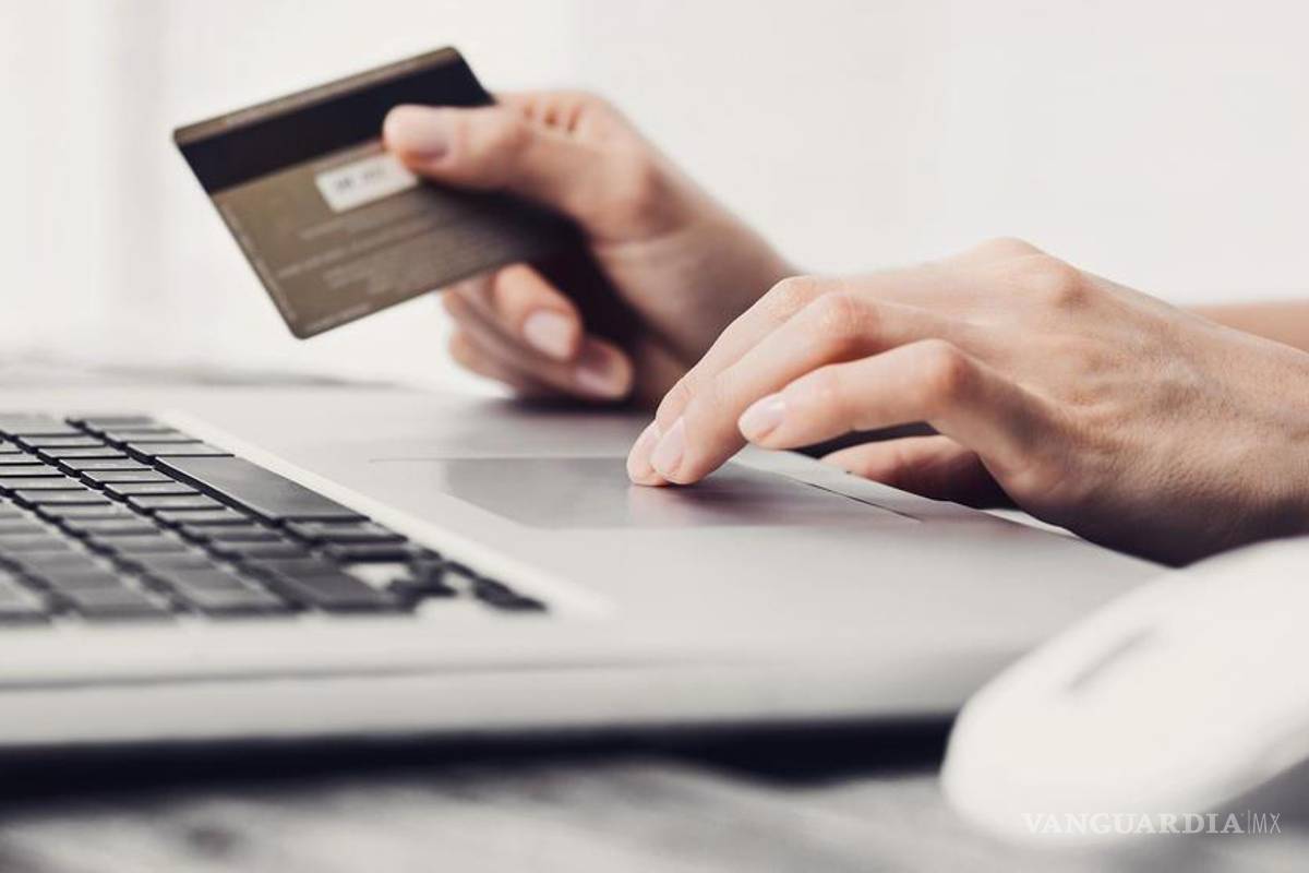 Condusef advierte: antes de lanzarse al Buen Fin, ‘paguen lo que deben’