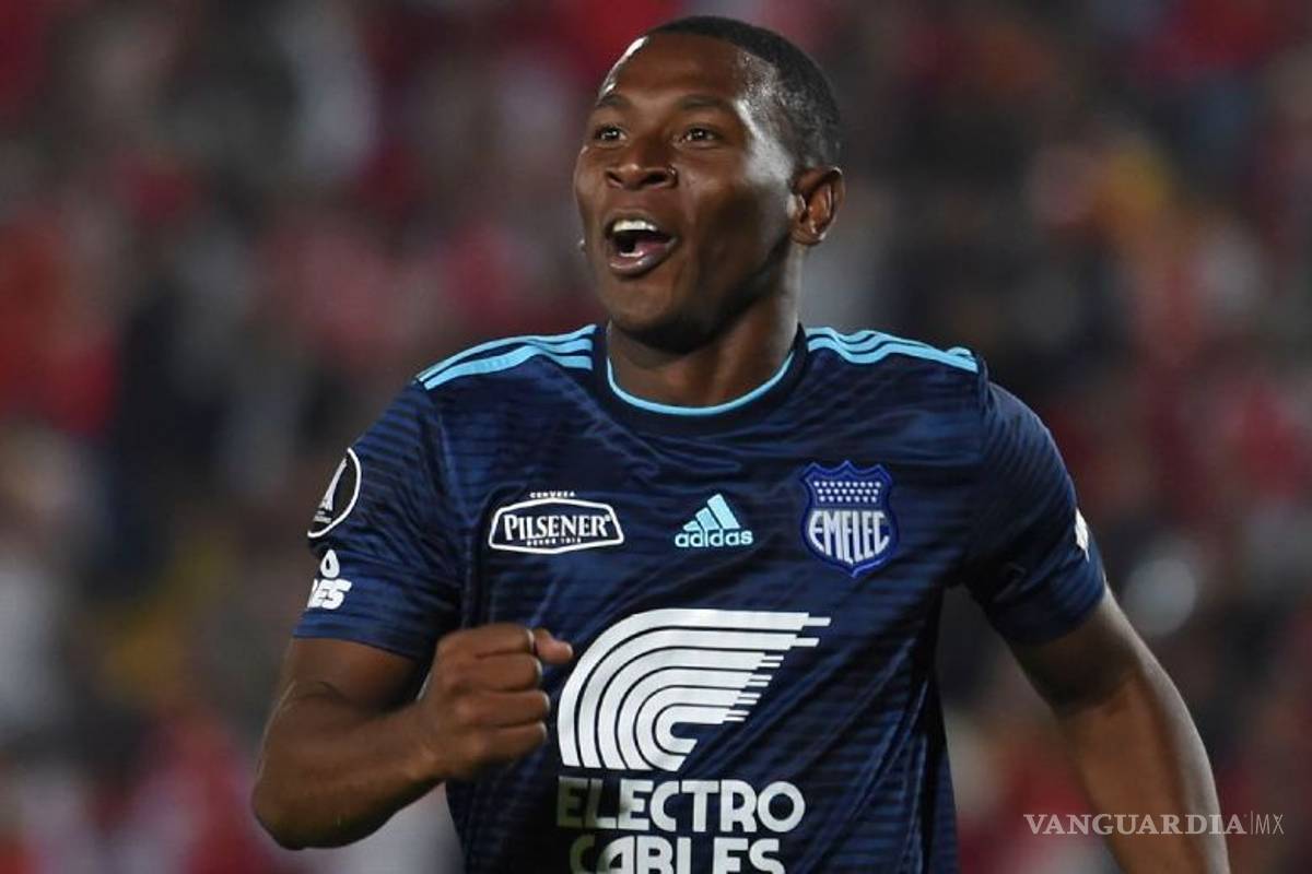 Visa retrasa llegada de Angulo a La Máquina