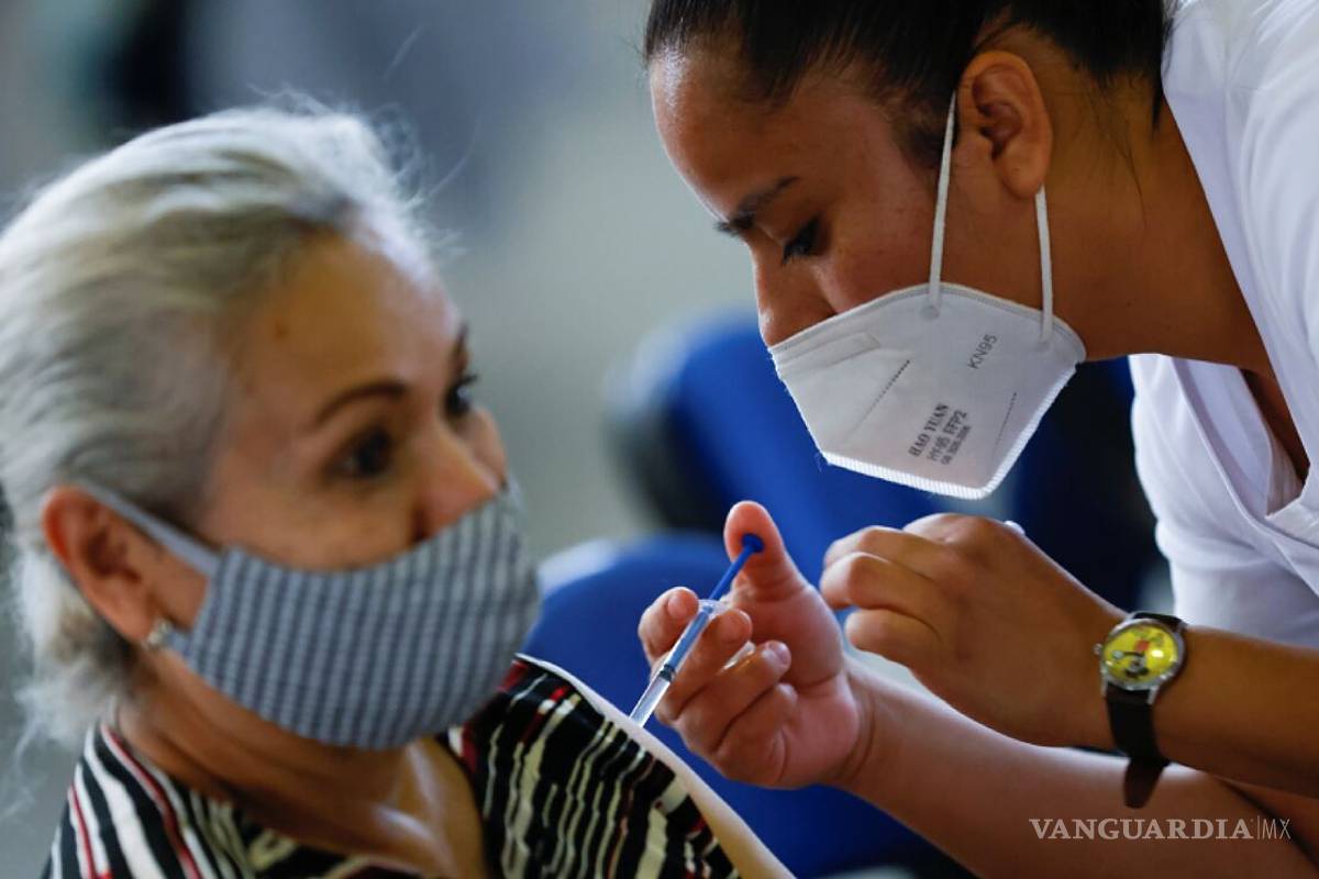 Van nueve muertes durante campaña de vacunación; SSa descarta relación con dosis