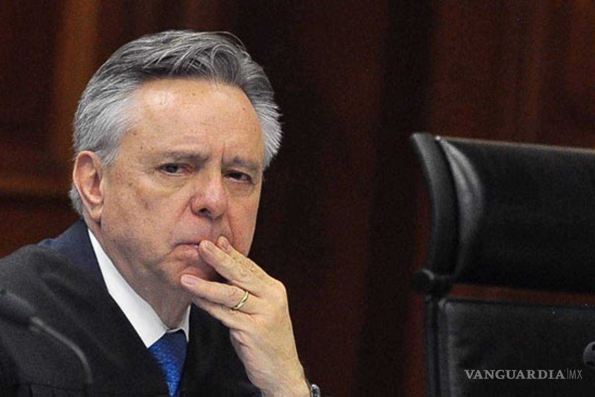 Medina Mora renunció por denuncias ante la FGR: AMLO