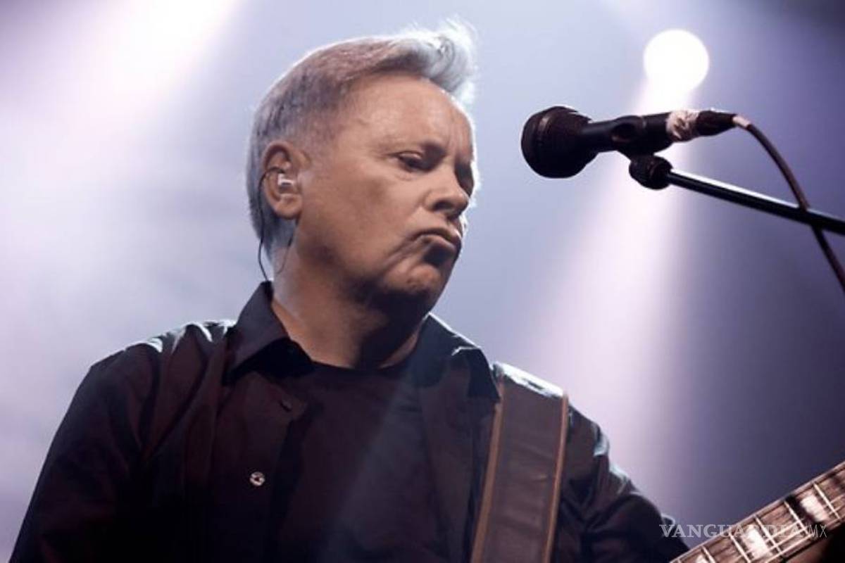 Lanzan en México memorias de fundador de Joy Division y New Order