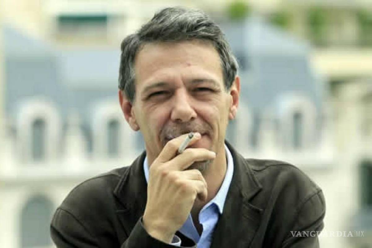 “La escritura de ficción es siempre política”: Álvaro Enrigue