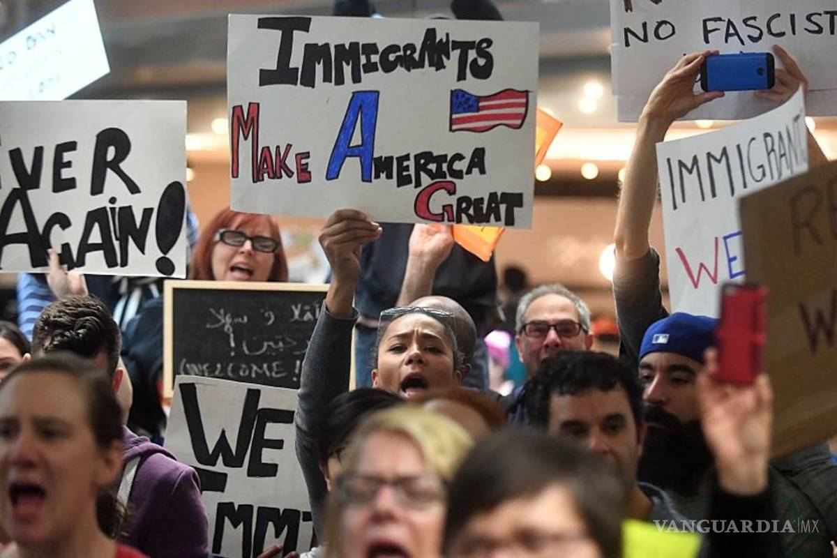 Corte Suprema permite veto migratorio de Trump