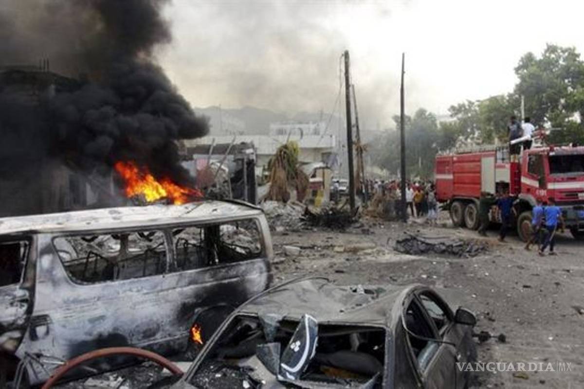 6 muertos en explosiones de coches bomba en Yemen