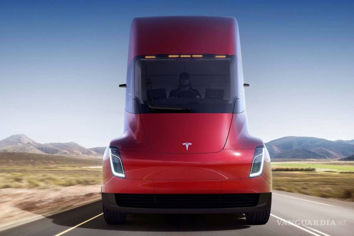 Tesla Semi, impresionante camión eléctrico que puede recorrer 804 km por carga