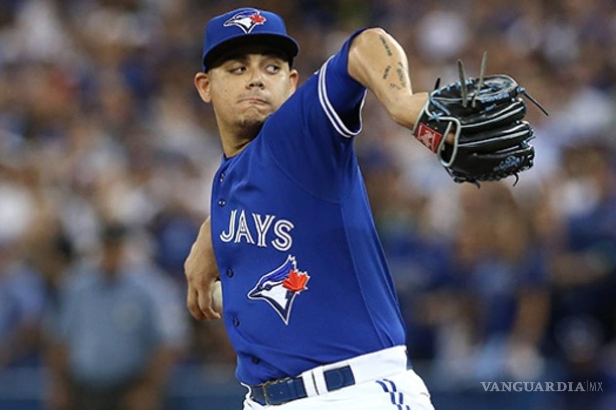 El mexicano Roberto Osuna es suspendido por 75 partidos