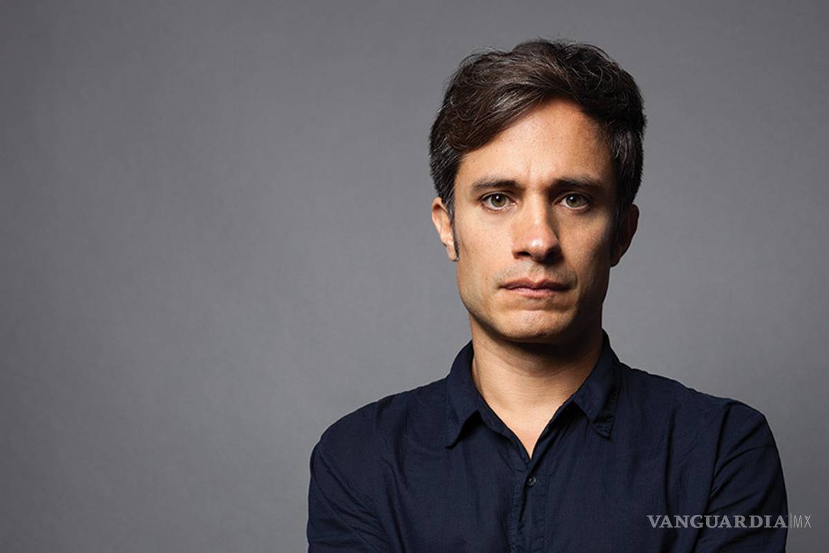 Gael García Bernal atento al debate