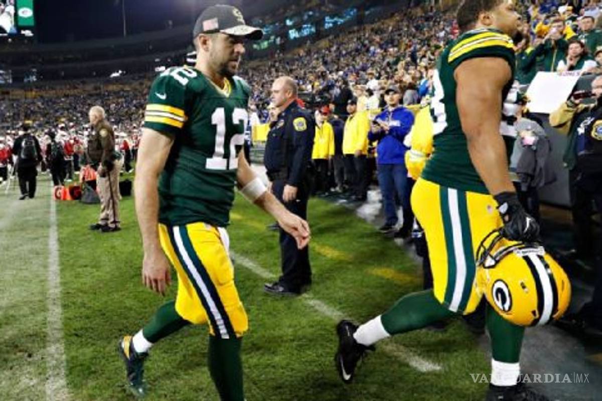Aaron Rodgers acusó a su equipo de jugar sin energías