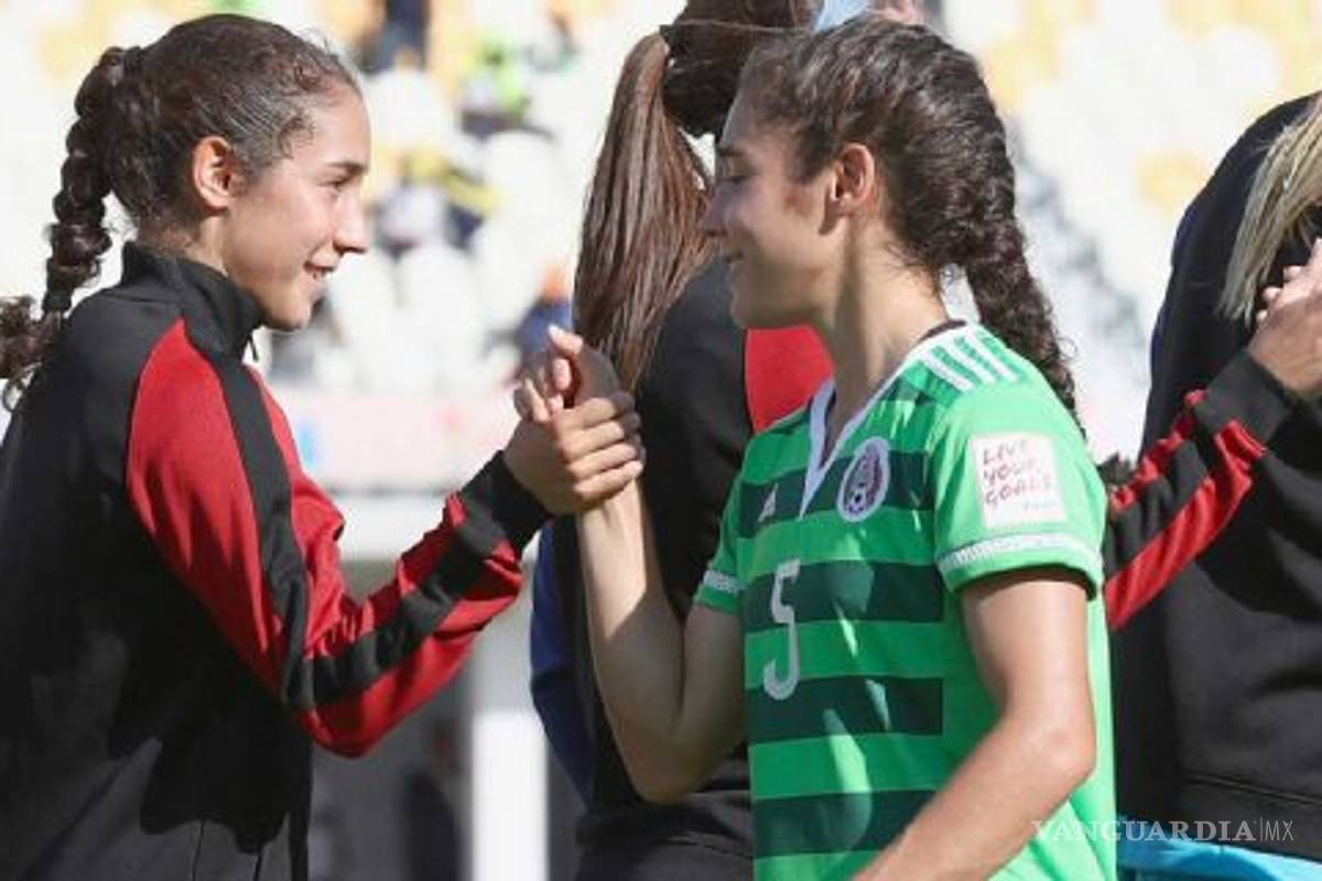 Gemelas se enfrentaron en partido entre México y Estados Unidos