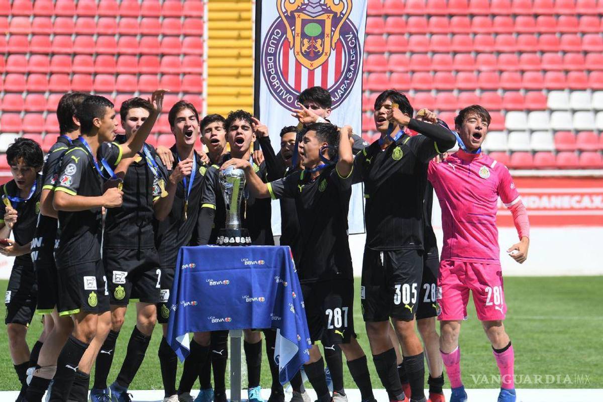 Chivas se coronó campeón de la Categoría Sub16 en la Liga MX