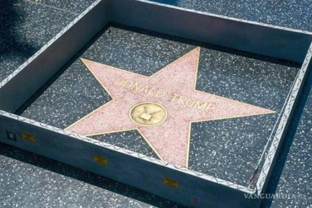 Colocan un muro alrededor de la estrella de Donald Trump en Hollywood