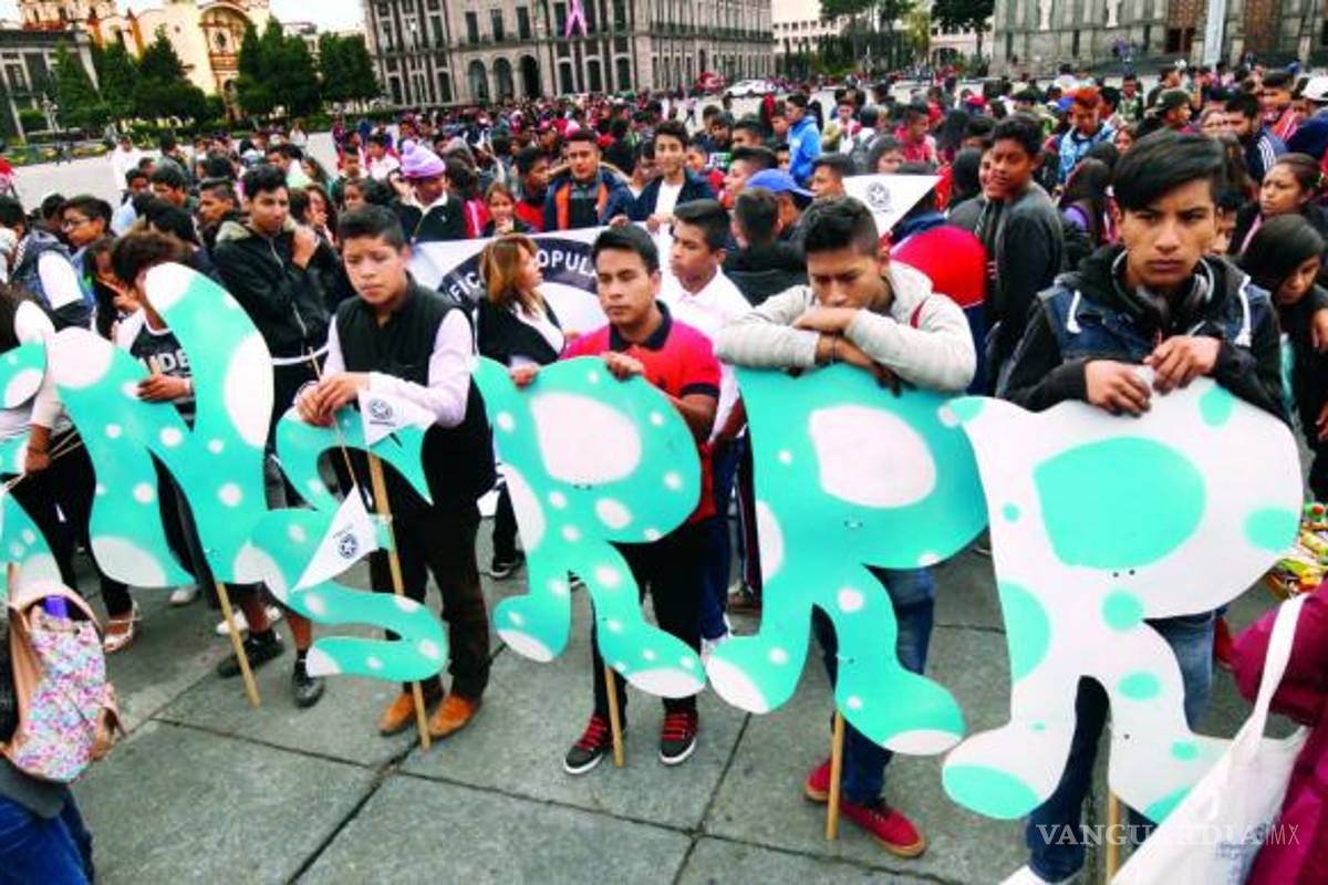 Estudiantes mexicanos, proclives a manifestaciones violentas y menos politizados