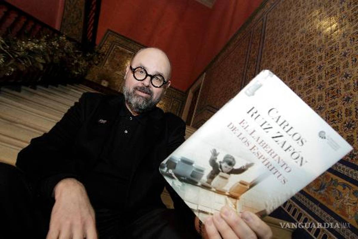 Fallece el escritor catalán Carlos Ruiz Zafón a los 55 años