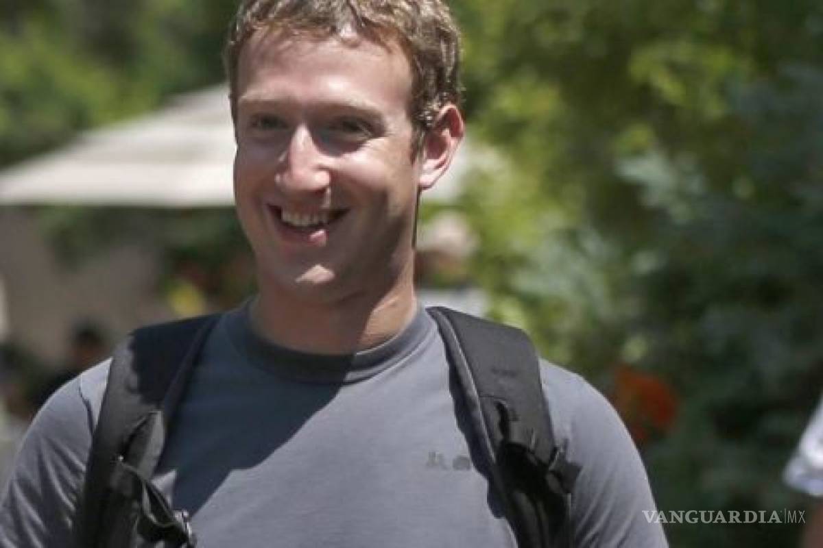 ‘Facebook no vende los datos de la gente’, afirma Mark Zuckerberg