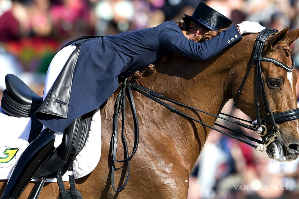 Se retira de competencia en Río 2016 para salvar la vida de su caballo