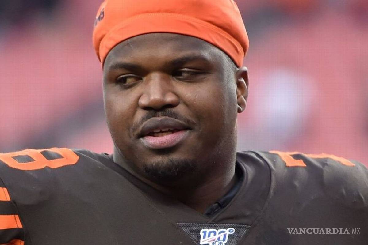 Arrestan a tackle de la NFL por distribución de drogas