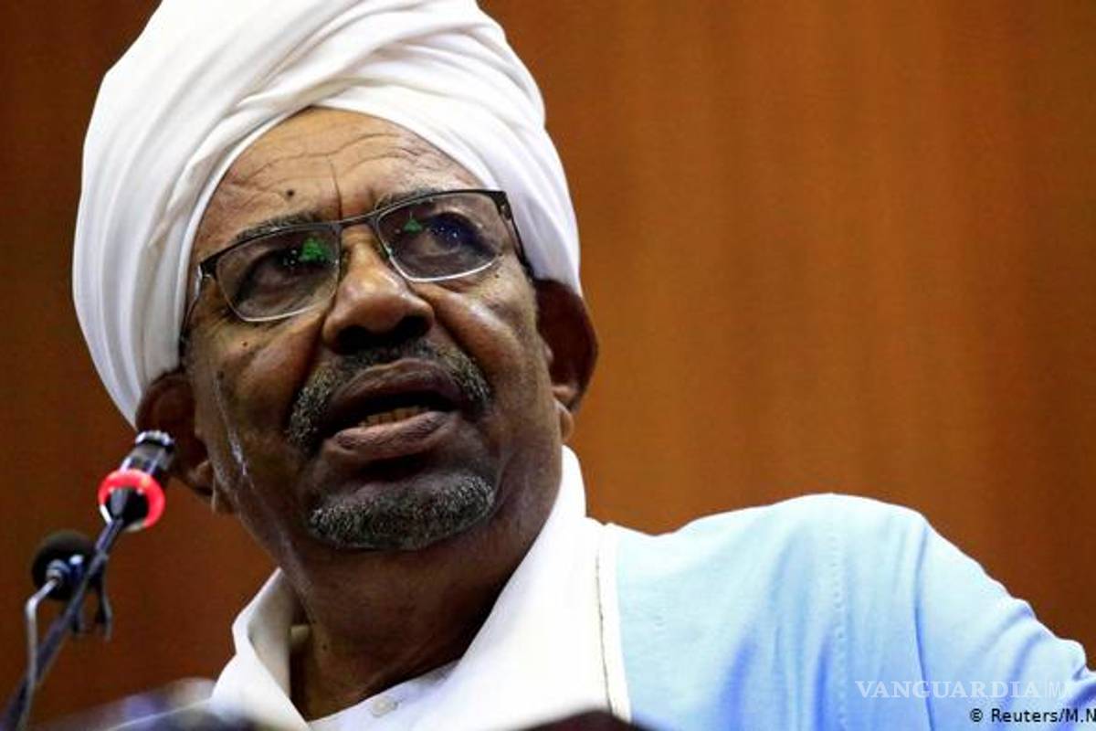 Tras violentas protestas, golpe militar derroca al presidente de Sudán