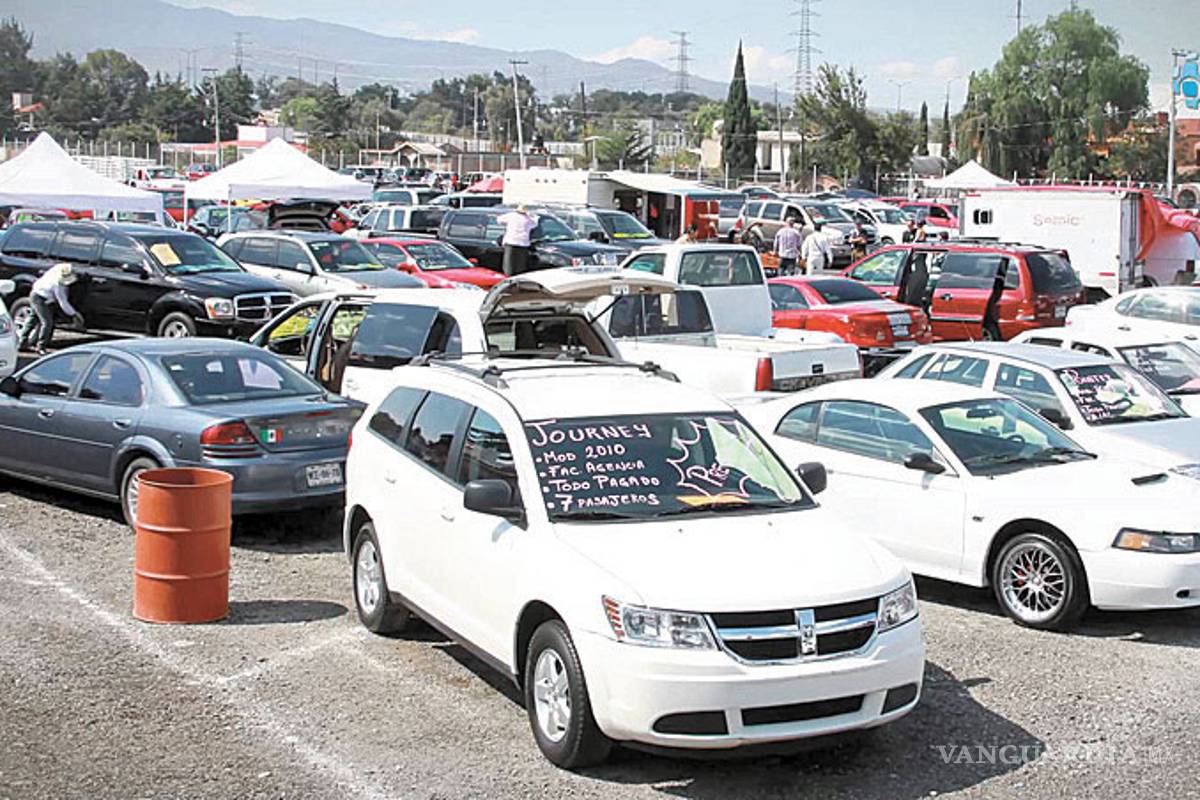Internan 2 millones de autos ‘chocolate’