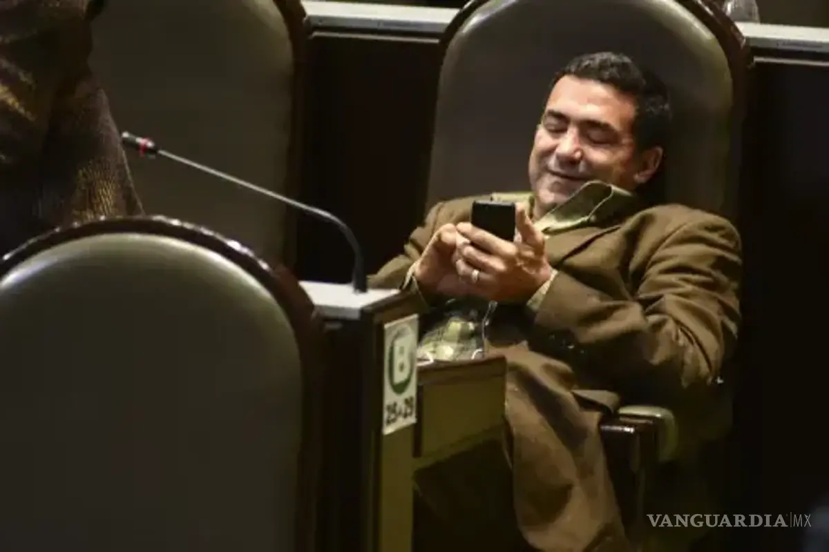 $!Mientras tanto, nuestros legisladores p3nd3j3ando en las Cámaras de Senadores y Diputados, más los Congresos locales.
