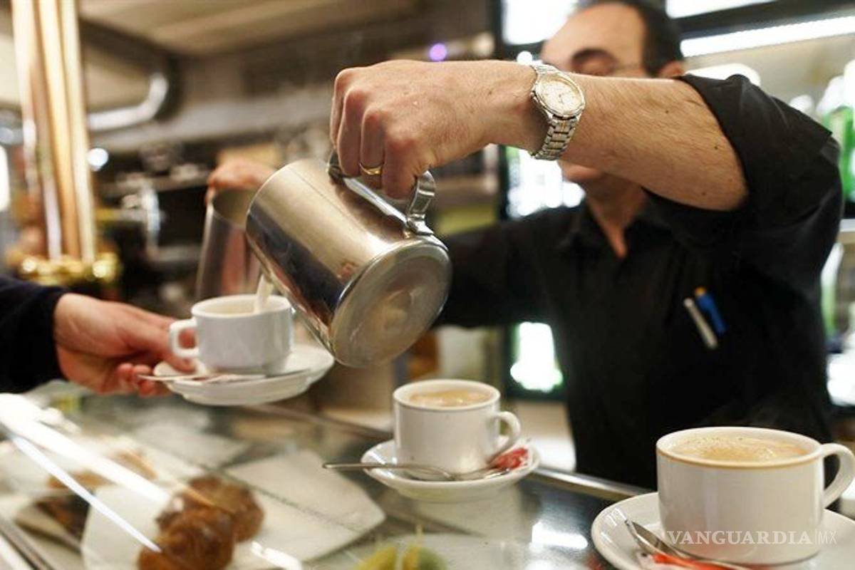 Caen 2.1% ingresos de empresas por bienes y servicios