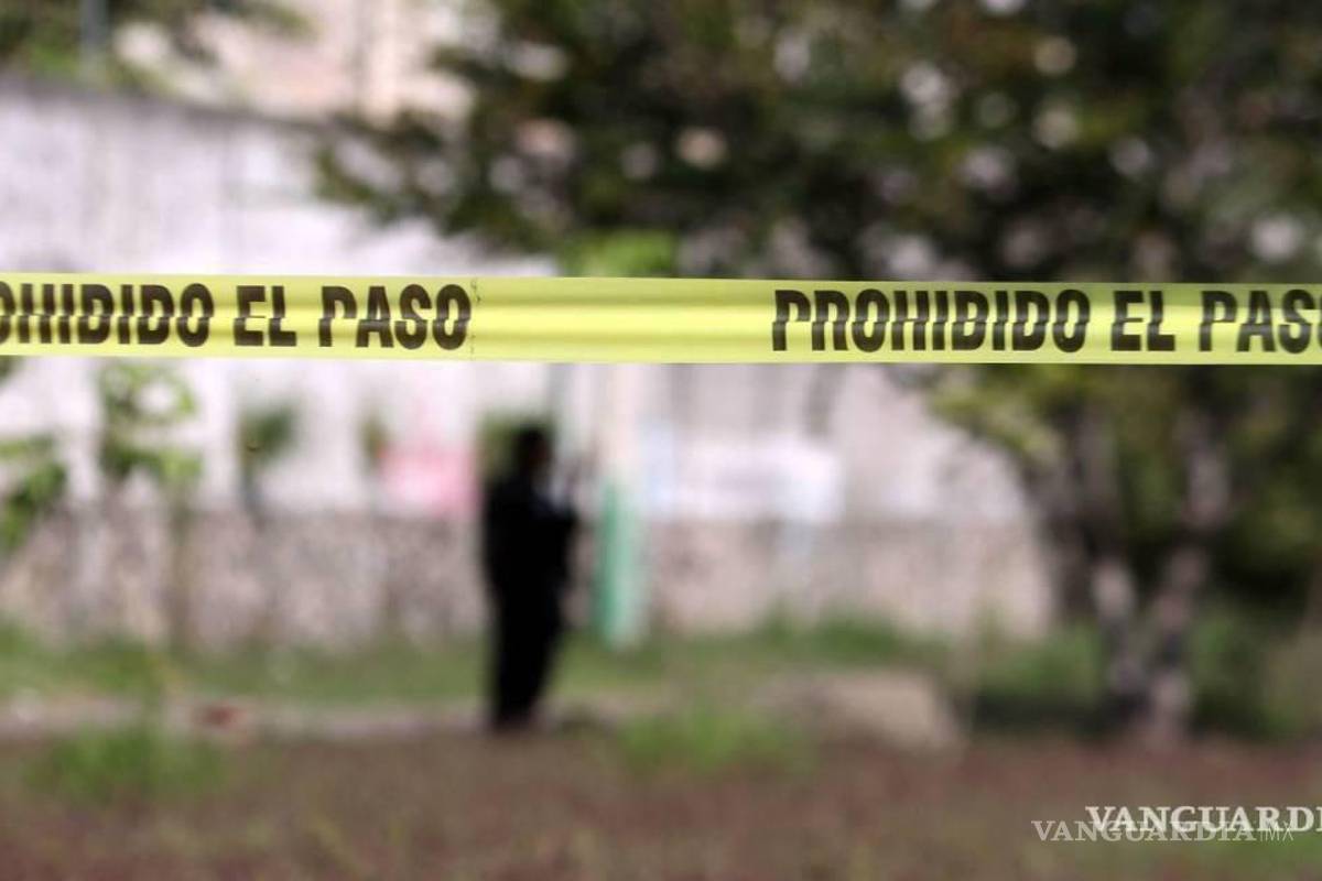 Encuentran cuerpo en estado de descomposición en un lote baldío de Acuña
