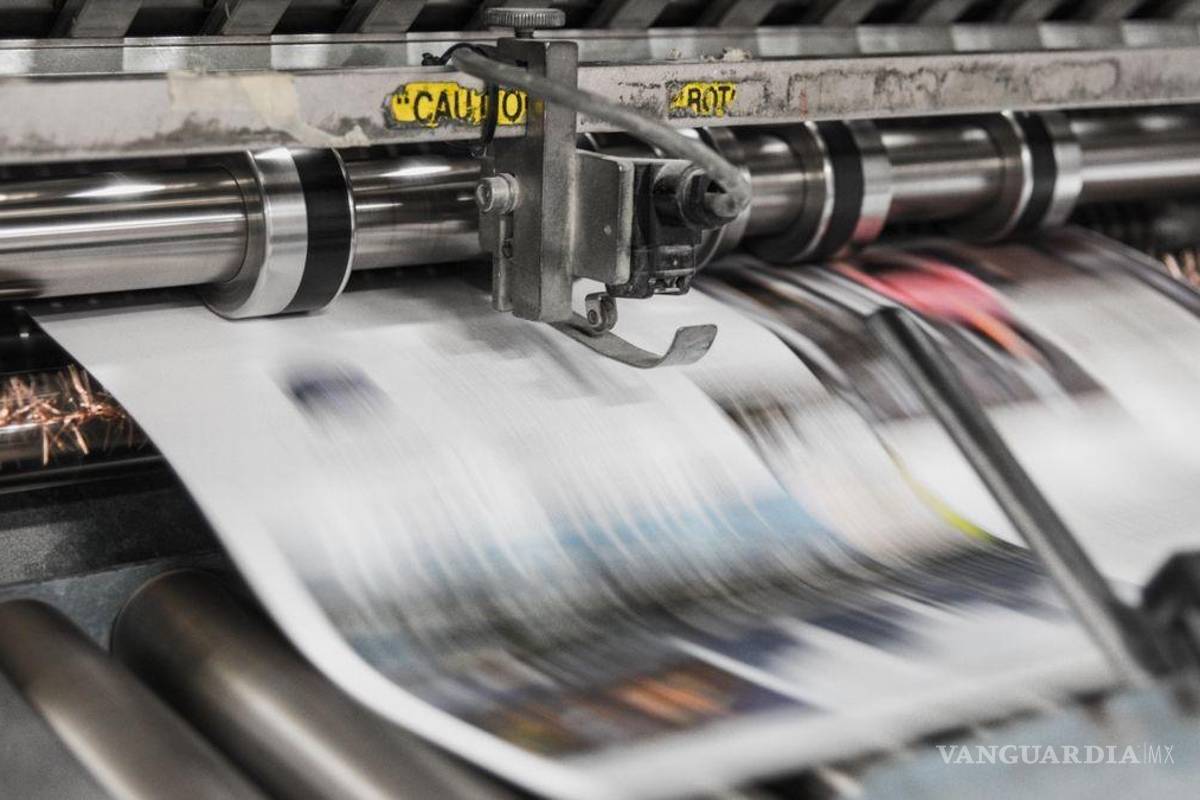 Pega desabasto a la industria gráfica; aumentan precios de un 30% a 120%