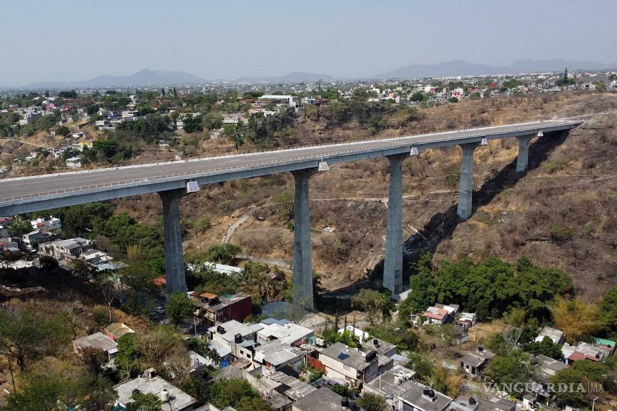 Se olvida AMLO de puente fantasma en Temixco