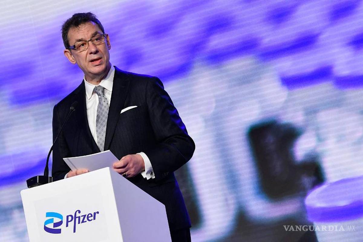 ‘Por razones humanitarias no podemos suspender operaciones’; Pfizer no va por boicot a Rusia