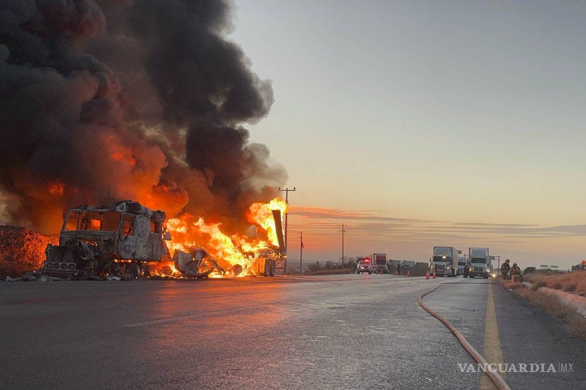 Se le quema tráiler en la carretera Torreón-Saltillo