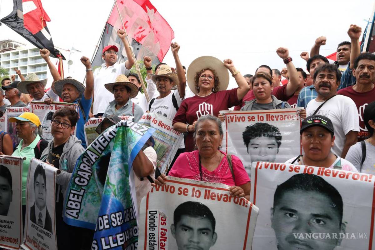 Juez libera a 3 personas más vinculadas en caso Ayotzinapa: Encinas