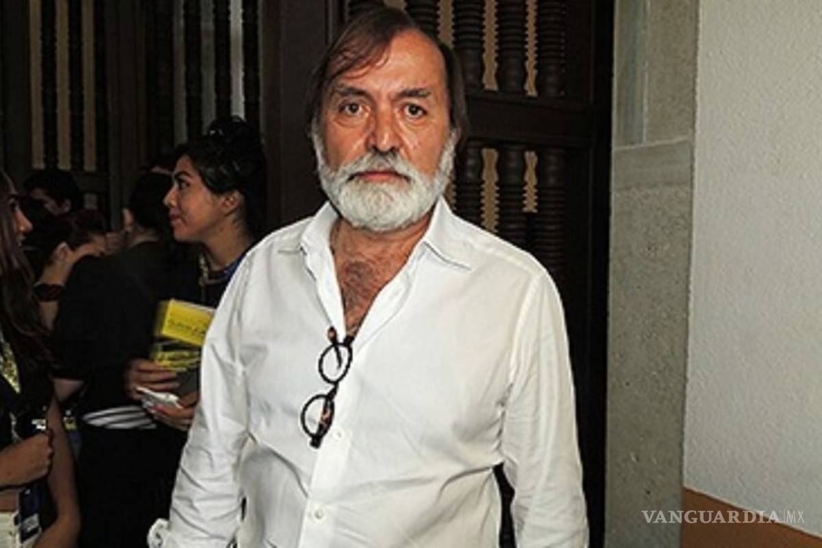 Epigmenio Ibarra arremete contra Carlos Loret de Mola... 'Nunca lo vi en el frente de guerra'