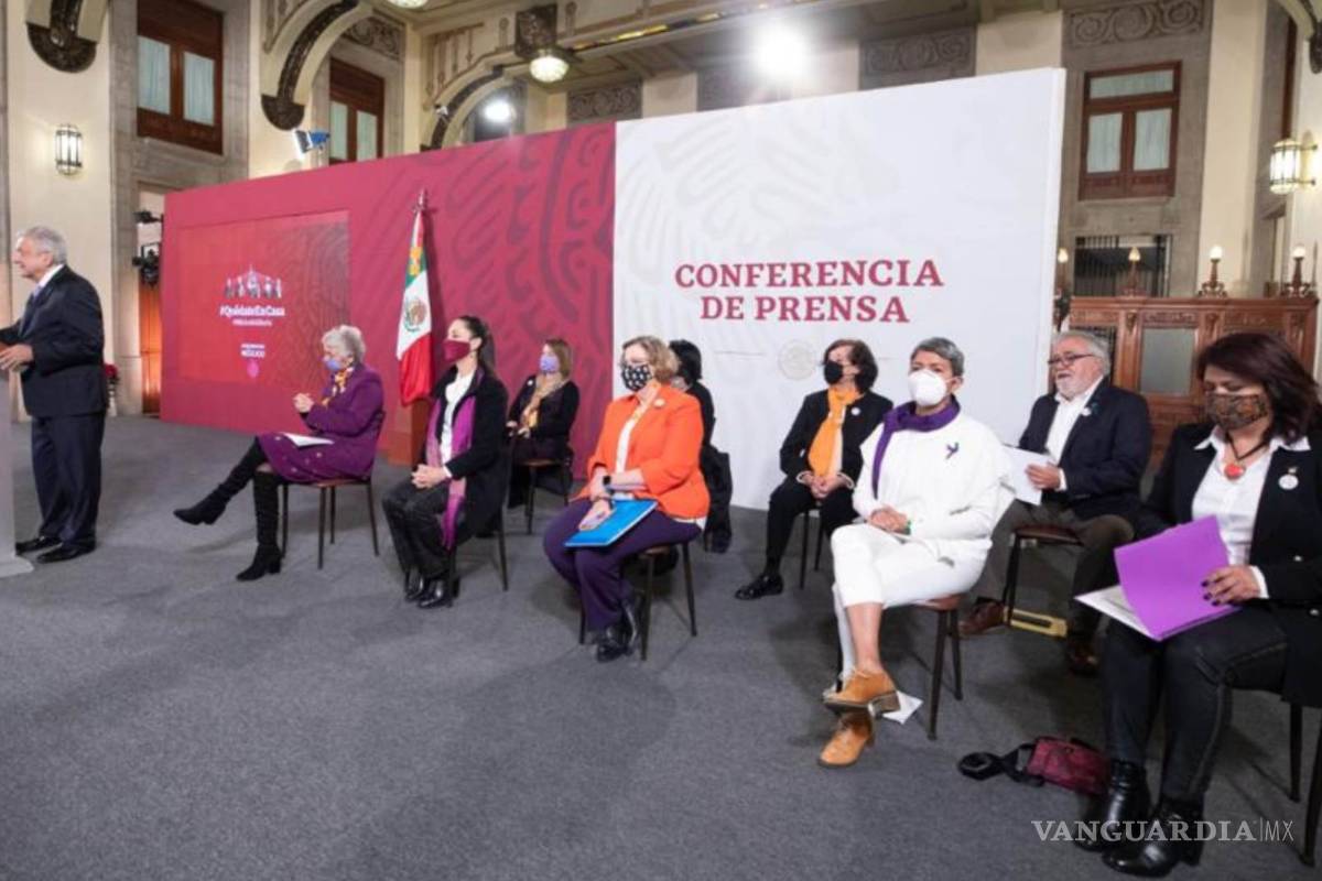 AMLO no distingue homicidio de feminicidio, en día de la eliminación de la violencia contra la mujer