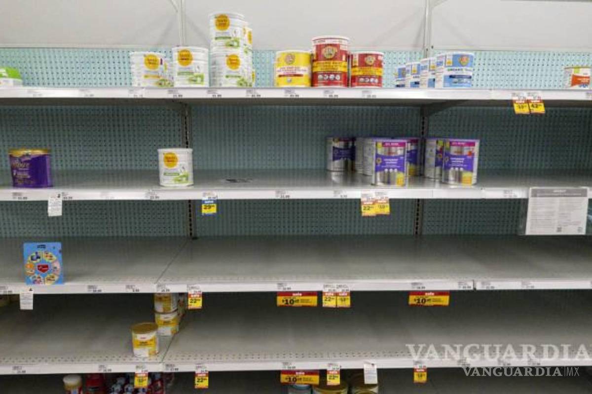 Escasez obliga a EU comprar leche de fórmula en México