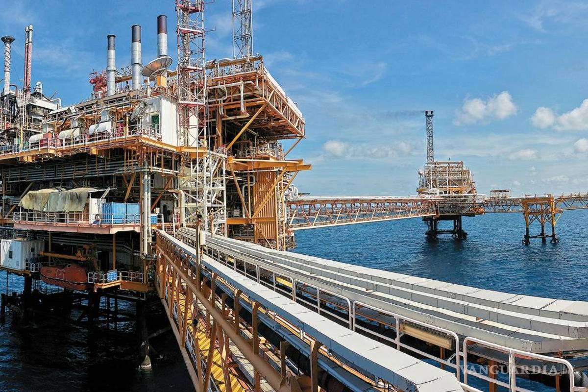 En medio de tensiones geopolíticas, el petróleo escala a máximos de septiembre