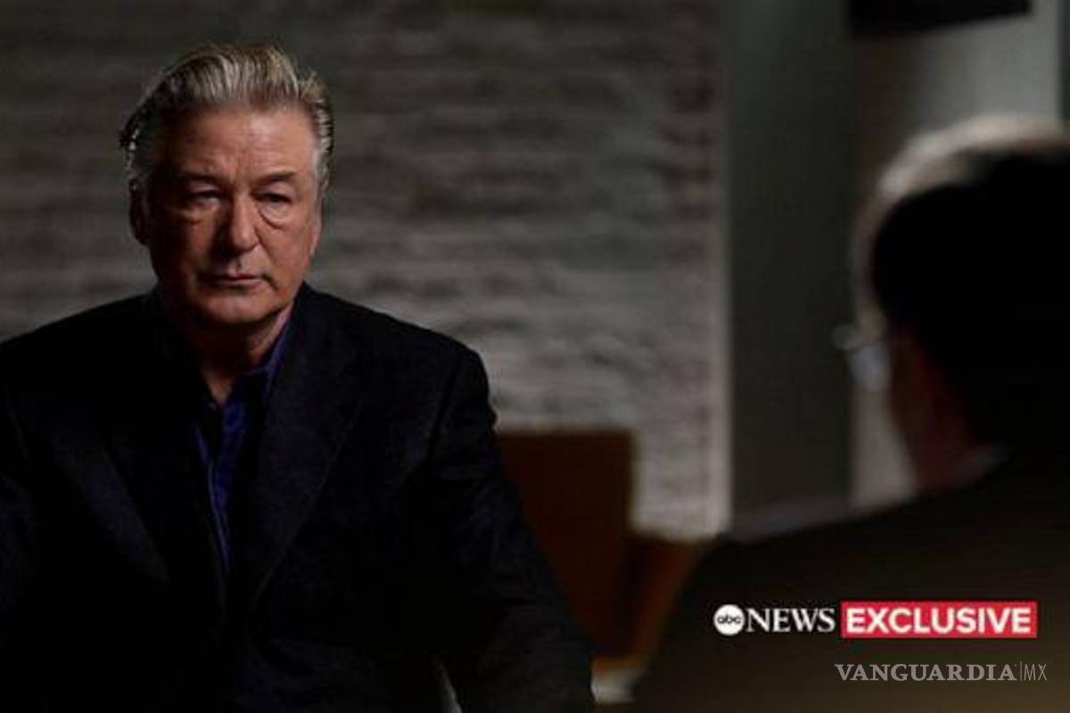 Alec Baldwin asegura que no apretó el gatillo que mató a Haylana Hutchins en el set de ‘Rust’