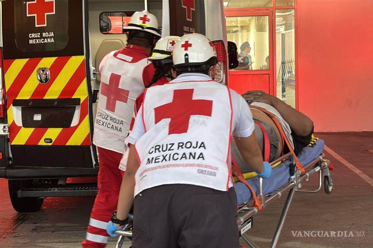 Albañil cae de un segundo piso en la colonia Teresitas; presenta fractura en la pierna