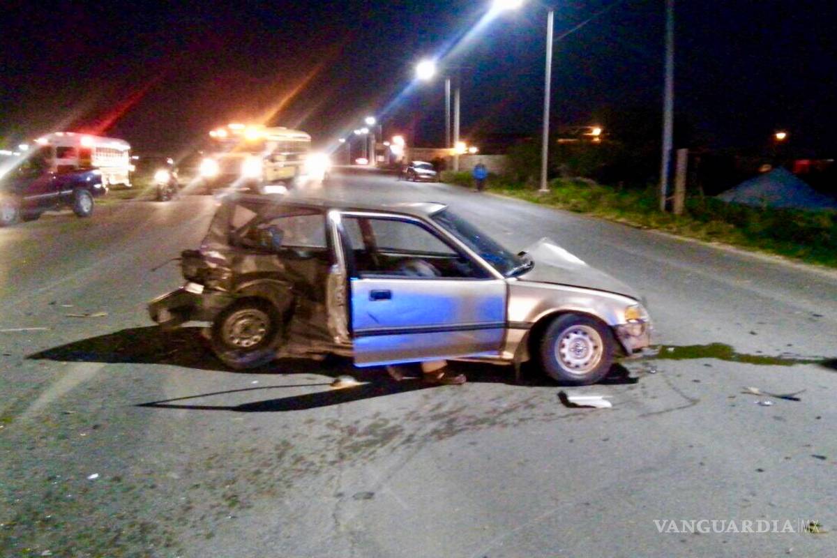 Un lesionado deja aparatoso accidente en libramiento sur-poniente en Acuña