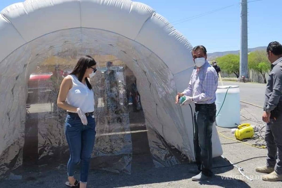 Instalan en Parras túneles sanitizantes para prevención de COVID-19