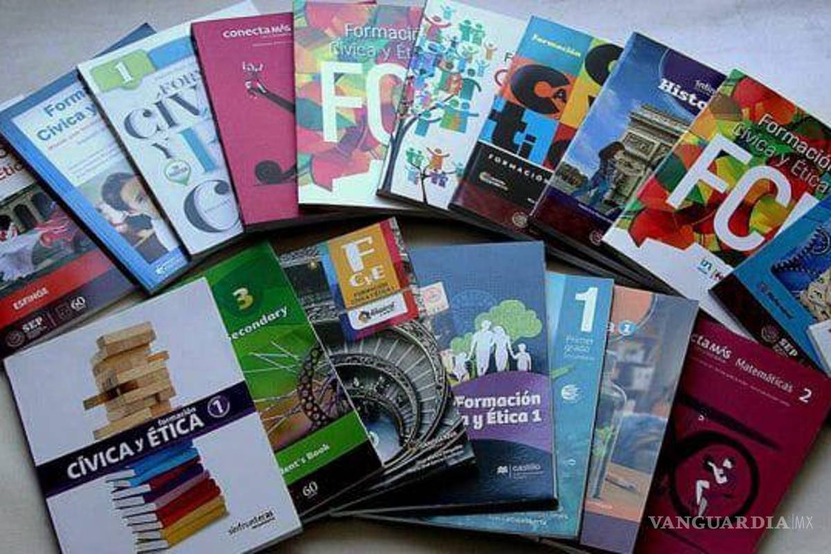 SEP defiende nuevos libros; padres y docentes de Coahuila aseguran que contenido no es apto para alumnos