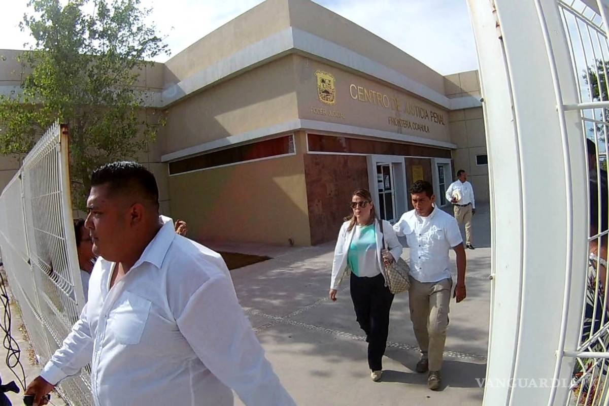Vinculan a proceso a Natasha Villarreal por agresión a maestra del colegio Montessori de Monclova