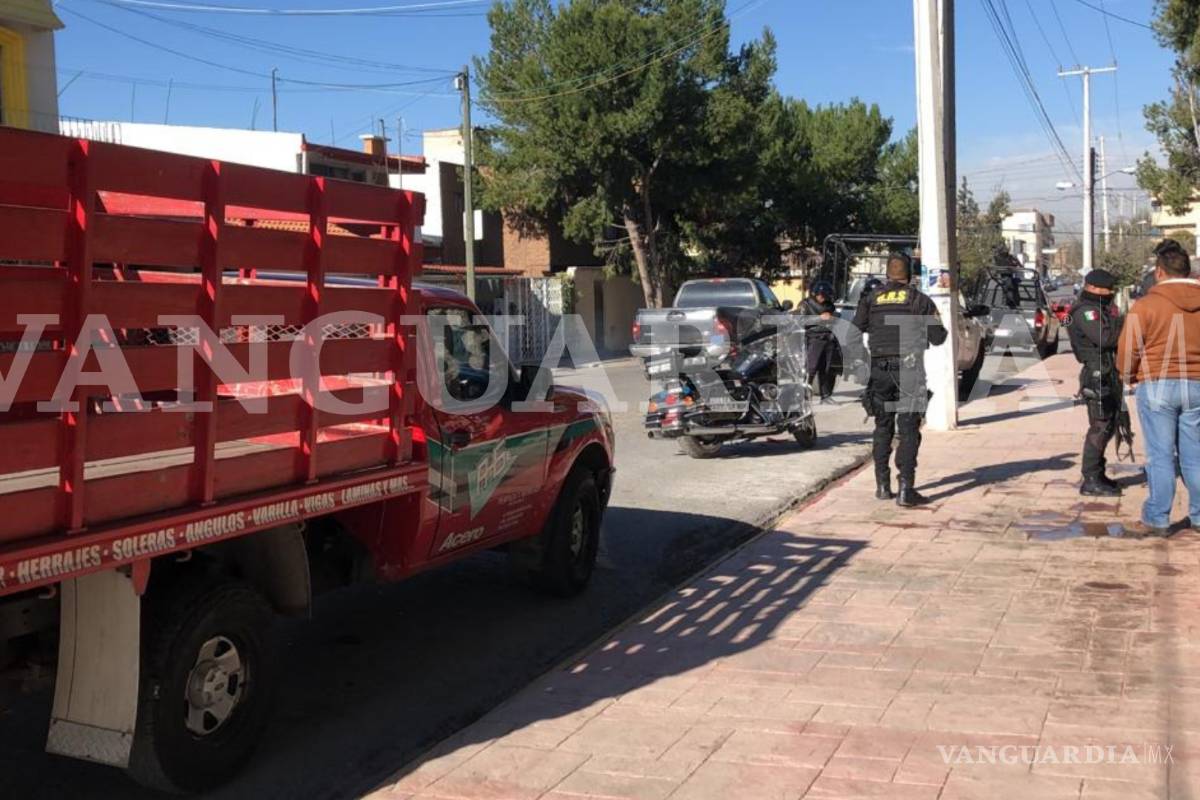 En colonia de Saltillo, hombres armados roban un maletín con 350 mil pesos a empleados que se dirigían al banco