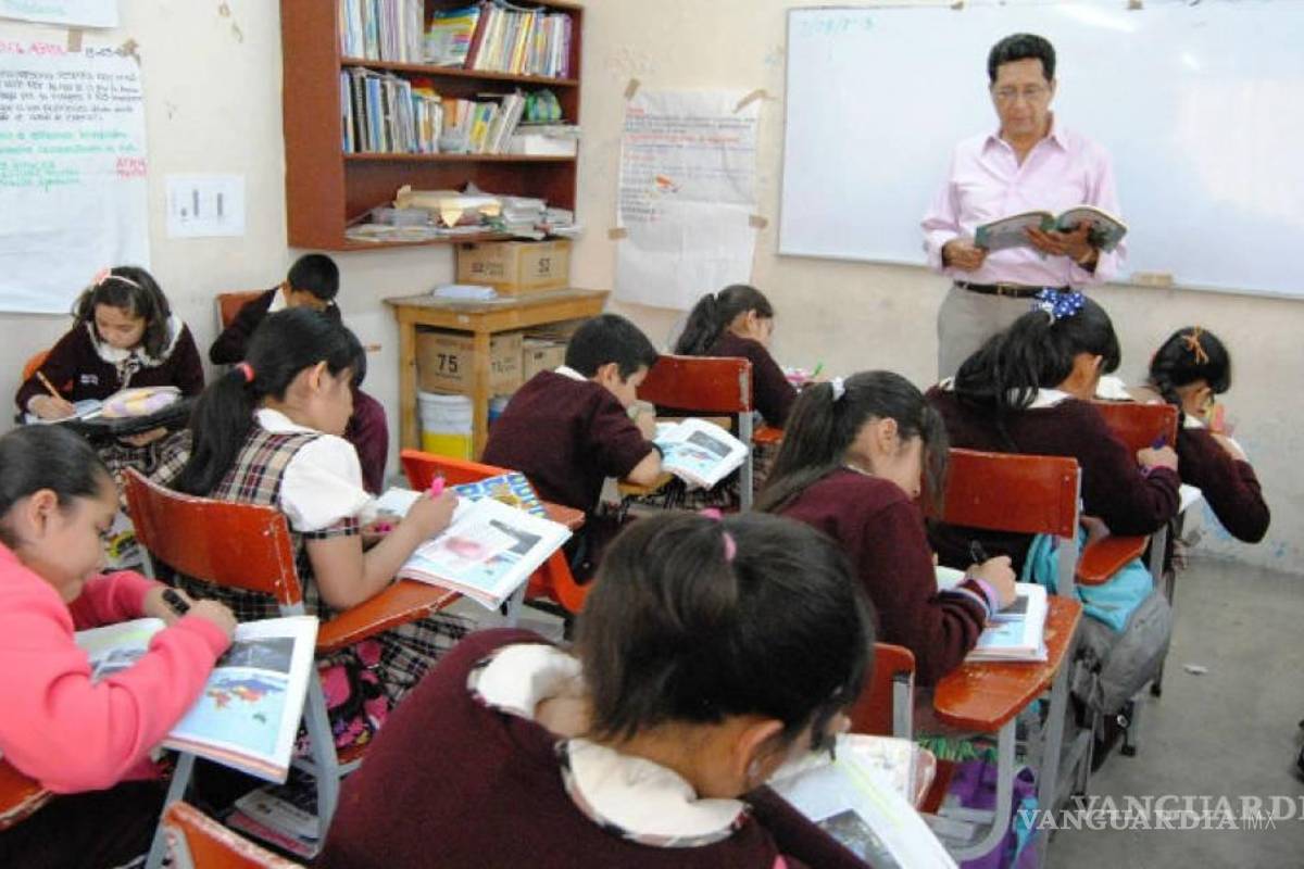 Maestros, con los mejores sueldos... entre los trabajos peor pagados