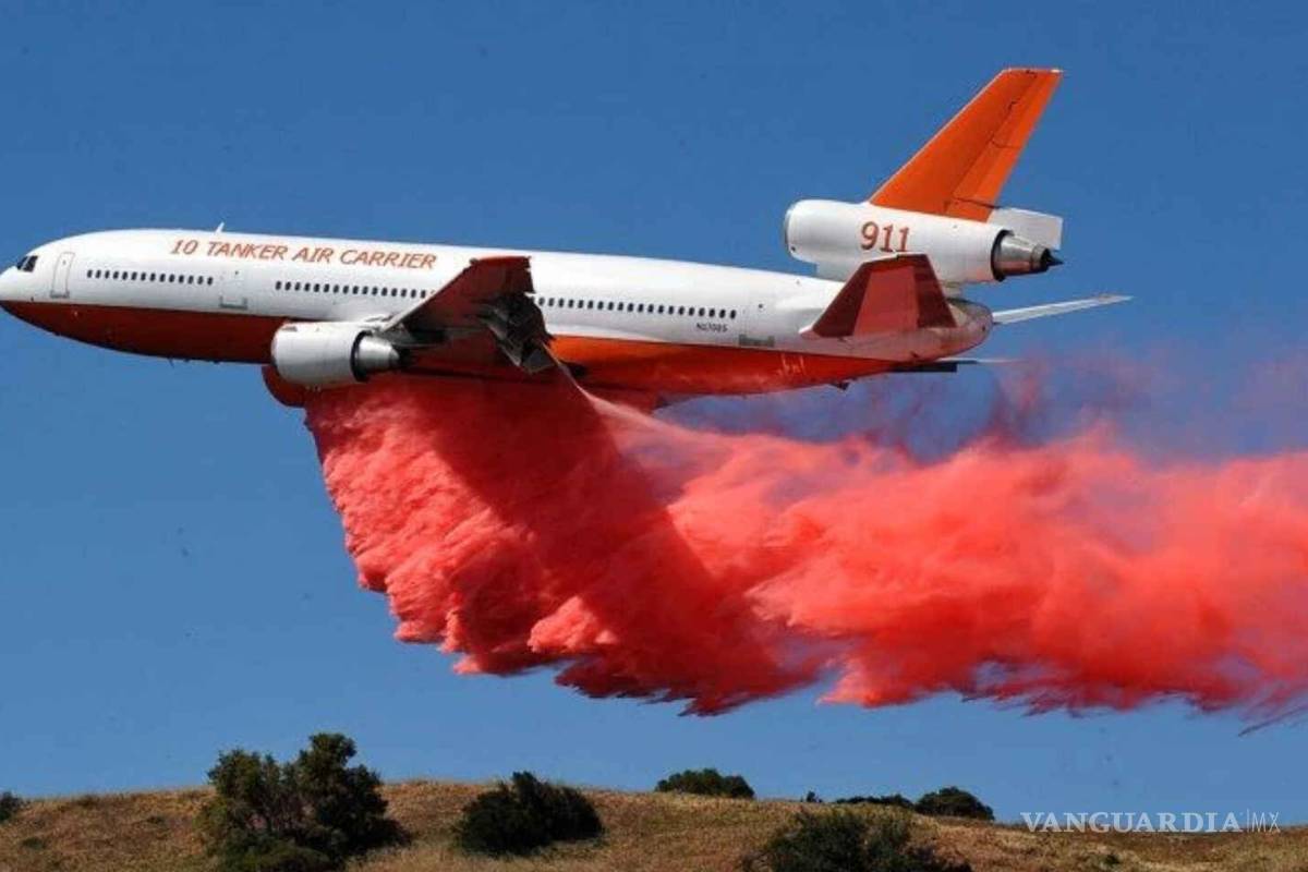 Arriban pilotos de aeronave DC10 para analizar descargas en incendio de Pinalosa