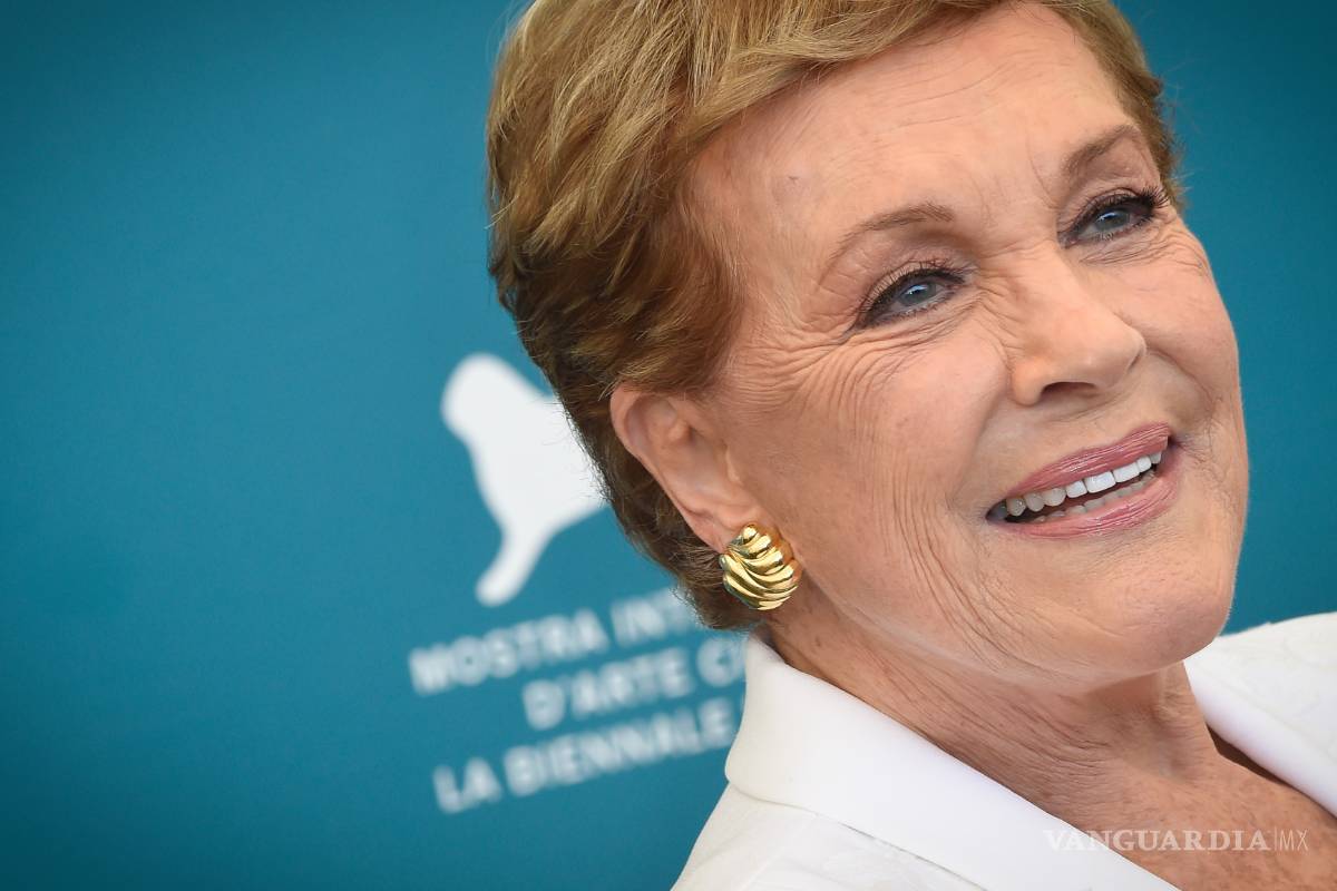 Entre Julie Andrews y Enrique Lucero