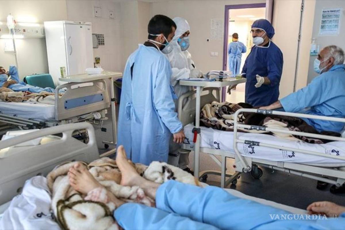 &quot;Negar brotes en hospitales no ayuda&quot;, médicos denuncian falta de equipo y capacitación